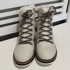 Women's Winter Lace-Up Boots